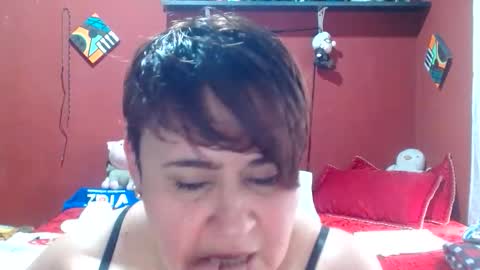 Snapshot of sasharosee2 chatting on June 6, 2026, 7:51 pm S A S H A R O S E online show from June 6, 2026, 7:51 pm