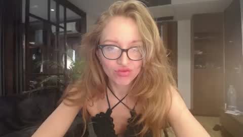 Sasha online show from December 26, 2024, 5:26 am