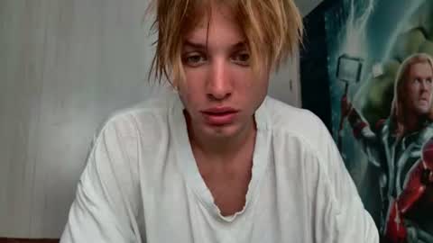 Snapshot of sashenkka chatting on June 23, 2026, 3:15 am Sasha -- online show from June 23, 2026, 3:15 am