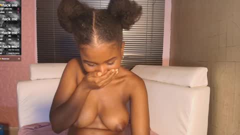 SashhaLux22 online show from February 23, 2025, 10:39 am