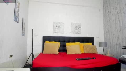 SashhaLux22 online show from January 18, 2026, 4:27 am