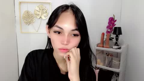 Sashi online show from September 26, 2025, 6:56 pm