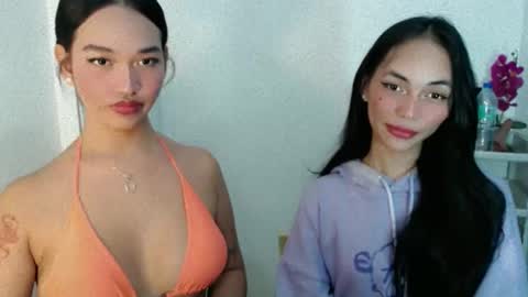 Snapshot of sashifoxdoll_ chatting on May 1, 2026, 9:30 pm Sashi online show from May 1, 2026, 9:30 pm