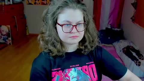 Snapshot of sashy_way chatting on May 3, 2026, 2:23 pm .Alexandra online show from May 3, 2026, 2:23 pm
