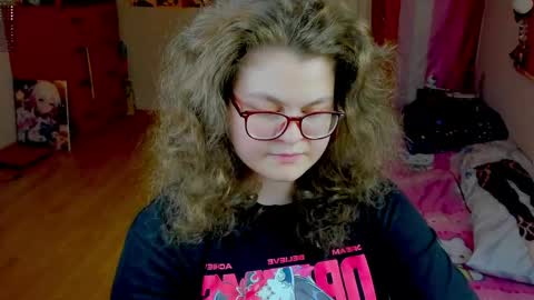 Snapshot of sashy_way chatting on May 18, 2026, 9:31 pm .Alexandra online show from May 18, 2026, 9:31 pm