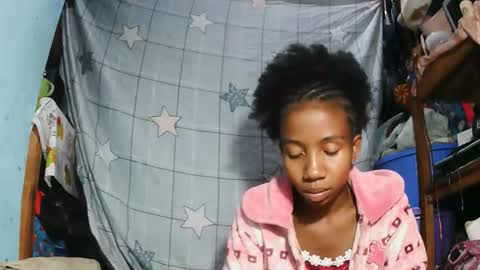 sasivia08 online show from April 21, 2026, 3:28 pm