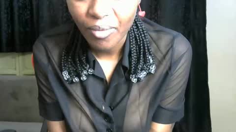 sassy_lyne online show from April 22, 2026, 5:43 am
