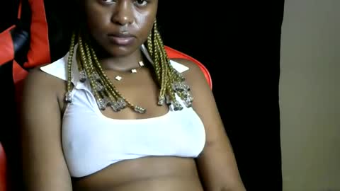 Snapshot of sassy_lyne chatting on June 4, 2026, 7:47 am sassy_lyne online show from June 4, 2026, 7:47 am