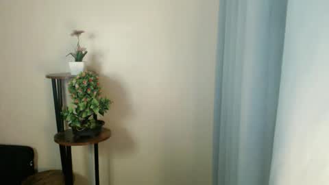 sassy_tinaxx online show from May 21, 2026, 5:09 pm