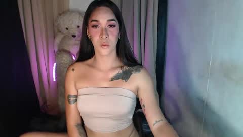  HERA  online show from April 21, 2026, 10:23 pm