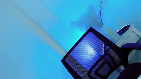 Kylie Wilson online show from February 13, 2025, 6:27 pm