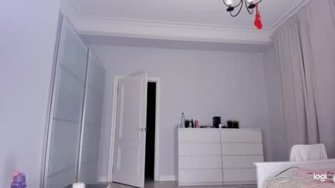 Ksenya online show from January 17, 2026, 1:43 am