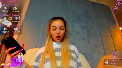 sassyt33n online show from November 18, 2025, 10:09 am