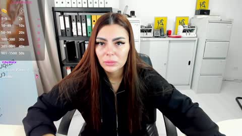 sassytiff online show from December 30, 2024, 12:09 pm