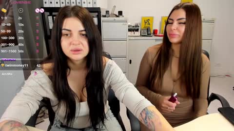 sassytiff online show from December 31, 2024, 8:15 am