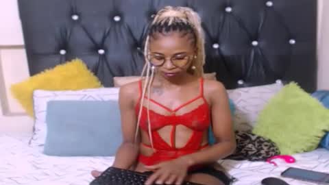 sasyylissaa online show from March 23, 2026, 7:29 pm