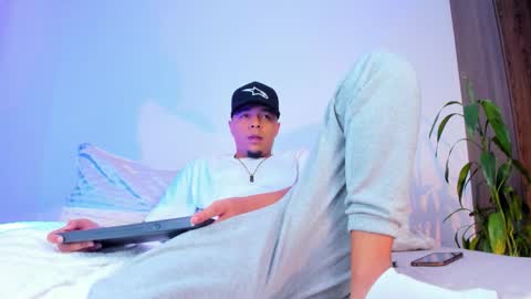     online show from March 4, 2026, 5:24 am