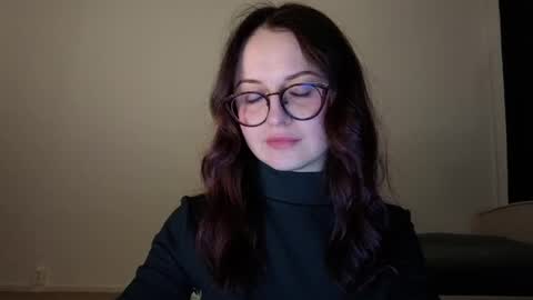 Lori online show from April 10, 2026, 6:45 pm