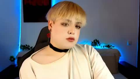 Snapshot of satisfaction_18 chatting on July 12, 2026, 7:27 pm Kati online show from July 12, 2026, 7:27 pm