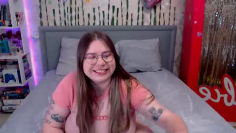 Snapshot of satosugu chatting on June 17, 2026, 2:58 am Stacy online show from June 17, 2026, 2:58 am