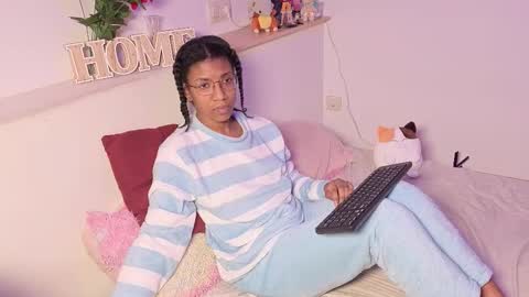 saturno_vibes online show from February 13, 2026, 7:26 am