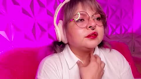 Gina George online show from October 30, 2025, 12:23 am