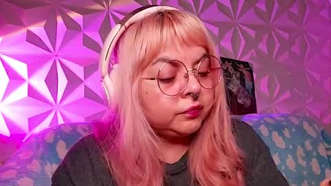 Gina George online show from April 21, 2026, 1:53 am