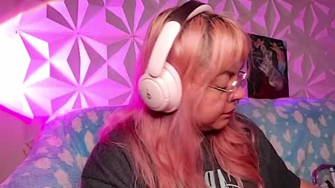 Gina George online show from April 21, 2026, 2:51 am