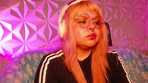 Gina George online show from April 23, 2026, 2:24 am