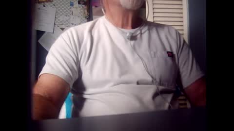 Snapshot of satyr64 chatting on December 14, 2025, 2:33 pm satyr64 online show from December 14, 2025, 2:33 pm