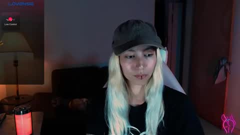 I AM JENN  online show from December 7, 2024, 2:42 am