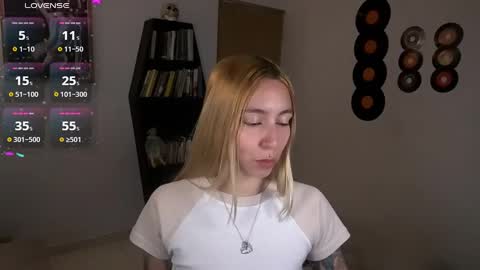 I AM JENN  online show from October 12, 2025, 9:36 pm