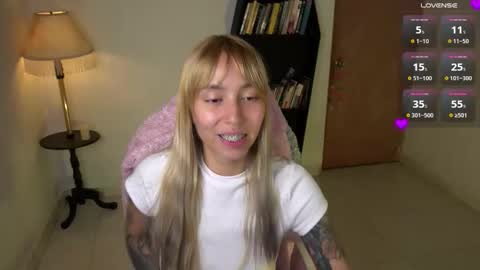 I AM JENN  online show from February 1, 2026, 3:38 am