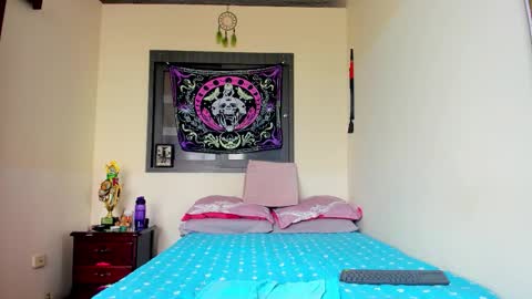 Zaren online show from September 8, 2025, 3:00 pm