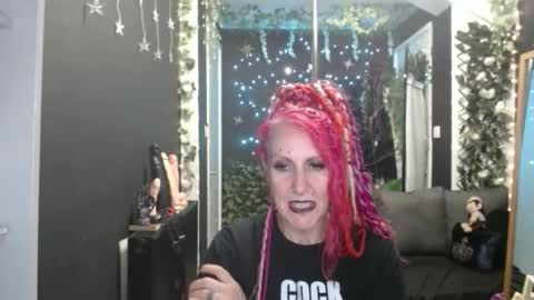 SaucySky online show from September 26, 2025, 8:57 pm