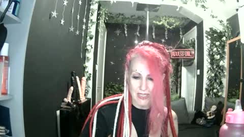 SaucySky online show from April 21, 2026, 8:34 pm