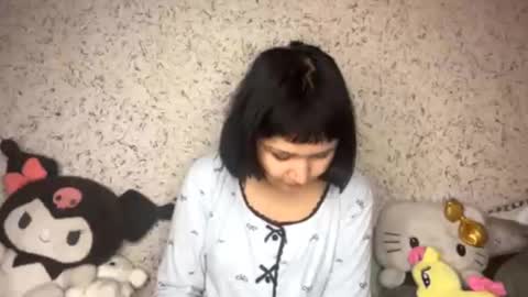 Elly online show from November 19, 2025, 9:09 am