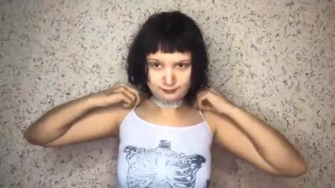 Elly online show from December 3, 2025, 9:07 am