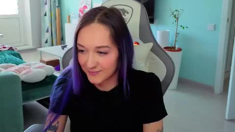 Ariel online show from April 9, 2026, 4:45 am