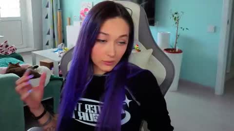 Ariel online show from April 22, 2026, 3:09 am