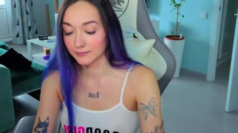 Snapshot of savage_lust_ chatting on June 12, 2026, 3:38 am Ariel online show from June 12, 2026, 3:38 am