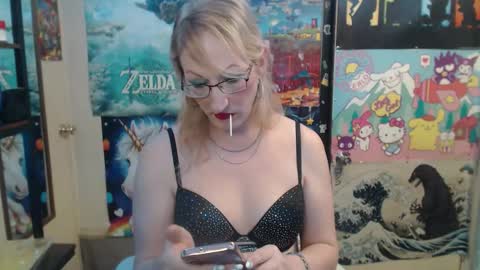 Savanah online show from February 12, 2026, 10:38 pm