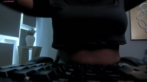 S a v a n n a h  online show from September 29, 2025, 12:10 pm