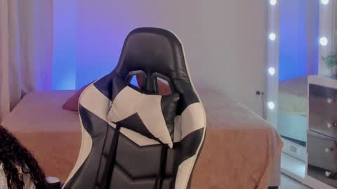 Savannahwildee online show from January 14, 2025, 12:14 pm