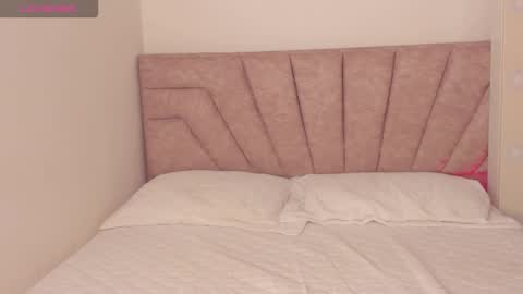 Savannahwildee online show from November 14, 2025, 12:15 pm