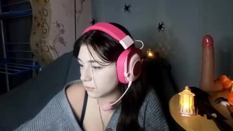 Sophie online show from November 2, 2025, 3:25 pm