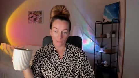 save the qween online show from October 15, 2025, 10:15 am