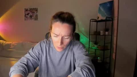 save the qween online show from October 22, 2025, 12:27 pm