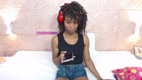 savory_pussy18 online show from January 7, 2025, 1:24 pm