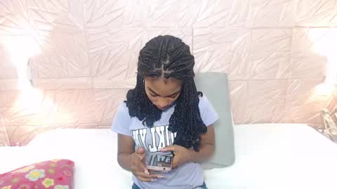 savory_pussy18 online show from February 17, 2025, 1:21 pm